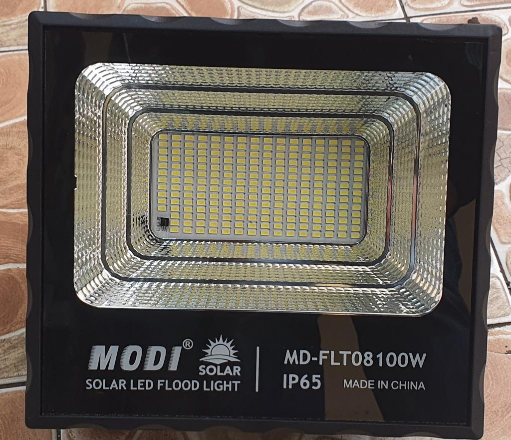 Modi 100W Solar Flood Light
