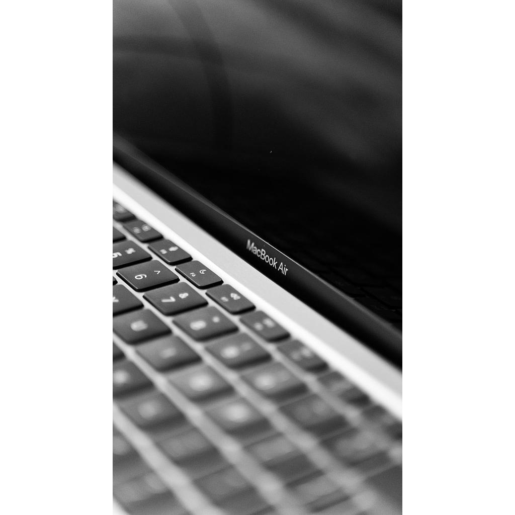 Refurbished MacBook Air (M1, 2020) 256GB 8GB RAM